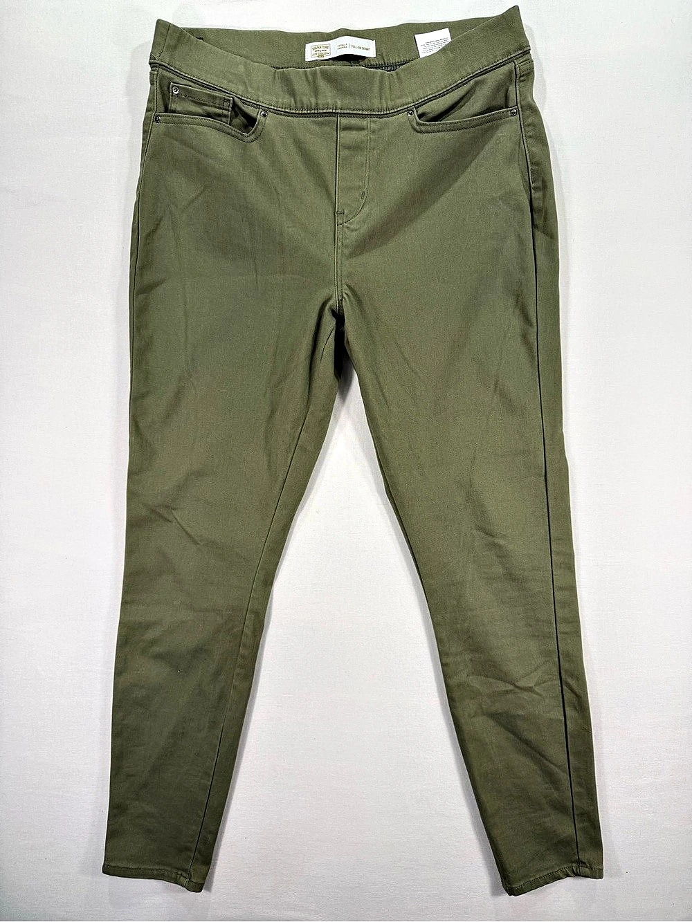 Levi Strauss & Co. Signature by Levi Strauss & Co. Totally Shaping Pull-On